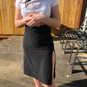 Brandy Melville Phoebe skirt